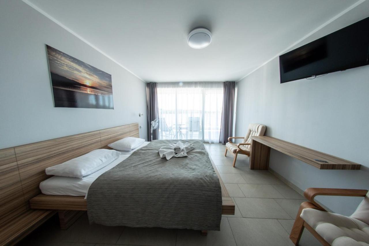 Pensjonat Dlugie Nowicki Rooms & Apartments Zewnętrze zdjęcie